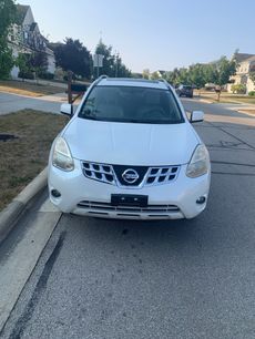 Used 2011 Nissan Rogue SV w/ SL Pkg
