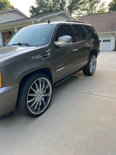 Used 2011 Cadillac Escalade Premium