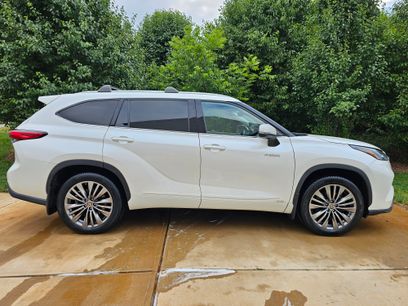 Used 2020 Toyota Highlander Limited Platinum