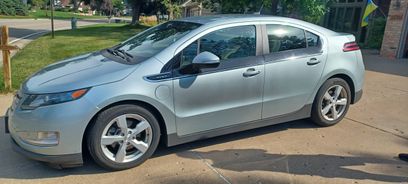 Used 2013 Chevrolet Volt w/ Enhanced Safety Package 2