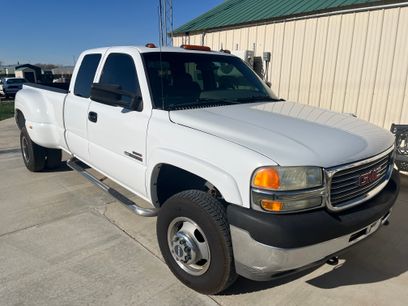 Used 2002 GMC Sierra 3500 4x4 Extended Cab w/ SLT Marketing Option Pkg