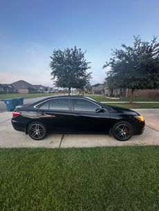Used 2017 Toyota Camry SE