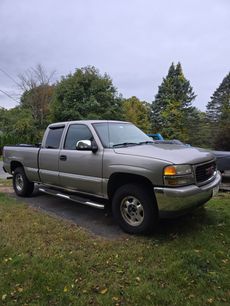 Used 2001 GMC Sierra 1500 4x4 Extended Cab w/ Convenience Plus Group