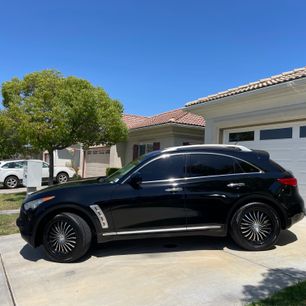 Used 2011 INFINITI FX35 AWD w/ Premium Pkg