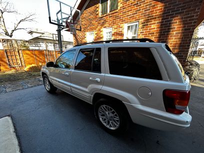 Used 2004 Jeep Grand Cherokee Limited w/ Cold Weather Group