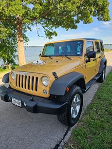 Used 2014 Jeep Wrangler Unlimited Sport w/ Connectivity Group
