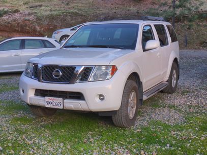 Used 2008 Nissan Pathfinder SE