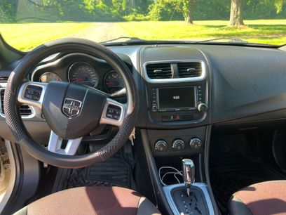Used 2011 Dodge Avenger Heat