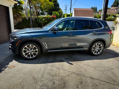 Used 2022 BMW X5 sDrive40i w/ Premium Package