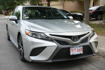 Used 2018 Toyota Camry SE