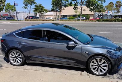 Used 2018 Tesla Model 3 Mid Range
