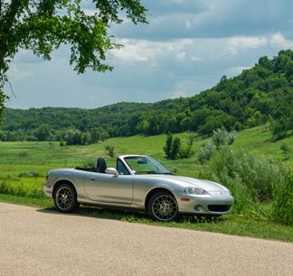 Used 2004 MAZDA MX-5 Miata w/ Leather Azure Blue Pkg