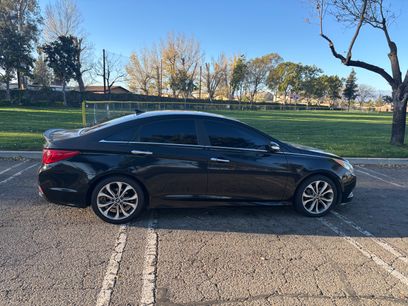 Used 2014 Hyundai Sonata SE w/ Premium Package 04