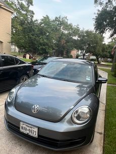 Used 2014 Volkswagen Beetle 2.5