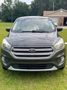 Used 2017 Ford Escape SE