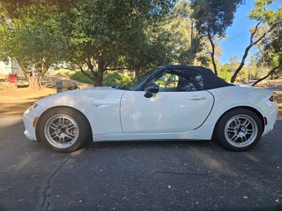 Used 2016 MAZDA MX-5 Miata Club