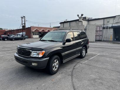 Used 2001 Toyota Land Cruiser w/ Convenience Pkg