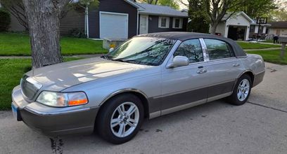 Used 2004 Lincoln Town Car Ultimate