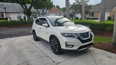 Used 2019 Nissan Rogue SV
