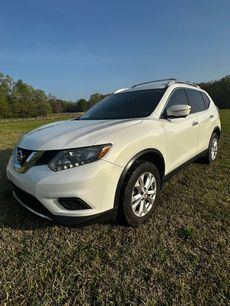 Used 2014 Nissan Rogue SV w/ SV Premium Package