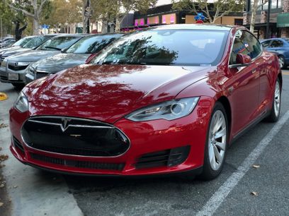 Used 2016 Tesla Model S 70D