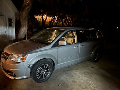 Used 2017 Dodge Grand Caravan SXT