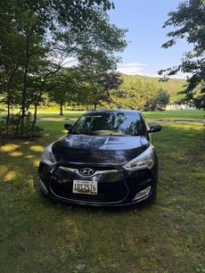 Used 2012 Hyundai Veloster w/ Style Pkg