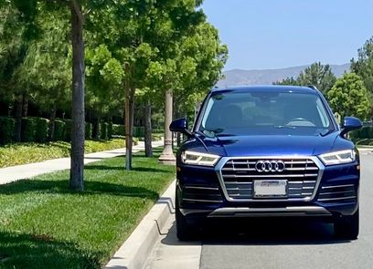 Used 2018 Audi Q5 2.0T Premium Plus w/ Premium Plus Package