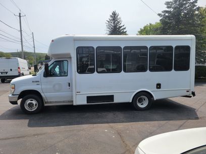Used 2013 Ford E-450 and Econoline 450 Super Duty w/ Shuttle Bus Prep Pkg