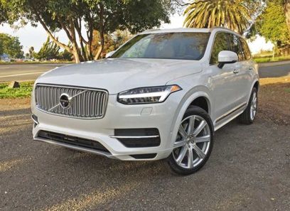 Used 2017 Volvo XC90 T6 R-Design w/ Convenience Package