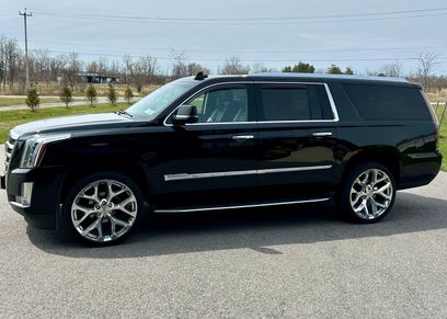 Used 2019 Cadillac Escalade ESV Luxury