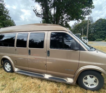 Used 2000 GMC Savana 1500 w/ Marketing Option Pkg 1SE