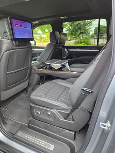 Used 2025 Cadillac Escalade ESV Premium Luxury Platinum