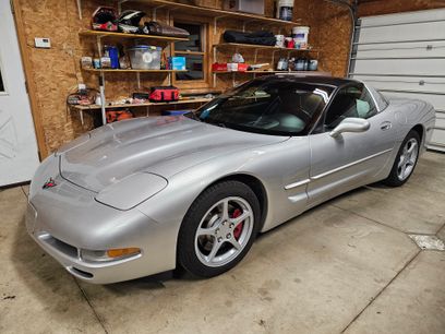 Used 2001 Chevrolet Corvette Coupe w/ Preferred Equipment Group2