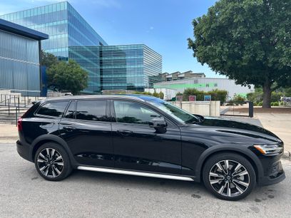 Used 2023 Volvo V60 B5 Cross Country Ultimate