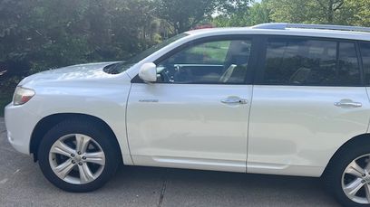 Used 2010 Toyota Highlander Limited