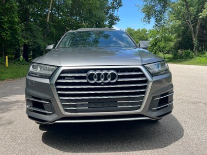 Used 2017 Audi Q7 3.0T Premium Plus w/ Premium Plus Package