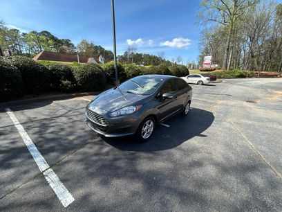 Used 2015 Ford Fiesta SE