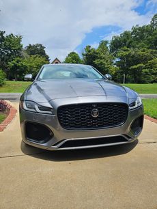 Used 2021 Jaguar XF SE
