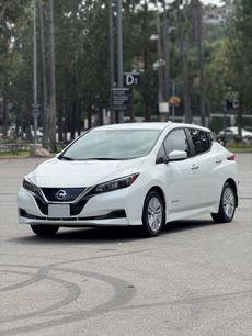 Used 2019 Nissan Leaf S w/ S Charge Package