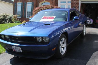 Used 2010 Dodge Challenger SE