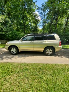 Used 2003 Toyota Highlander 2WD V6