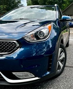 Used 2017 Kia Niro Touring