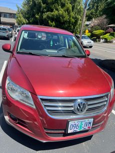 Used 2010 Volkswagen Tiguan SE