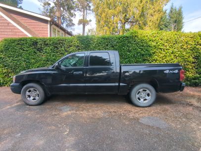 Used 2005 Dodge Dakota ST