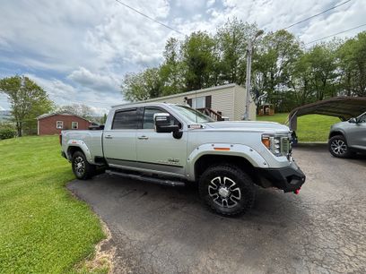 Used 2020 GMC Sierra 3500 SLT w/ Technology Package