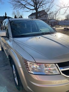 Used 2010 Dodge Journey SXT