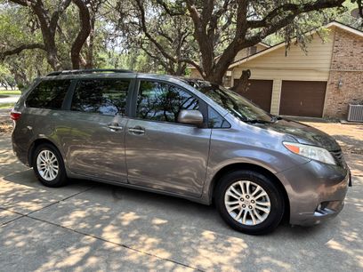 Used 2015 Toyota Sienna XLE