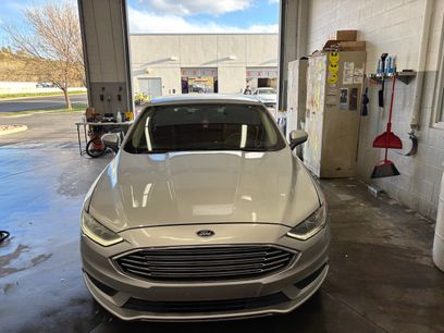 Used 2018 Ford Fusion SE w/ Fusion SE Technology Package