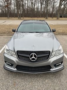 Used 2010 Mercedes-Benz E 550 4MATIC Sedan
